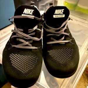 Women’s Nike sneakers